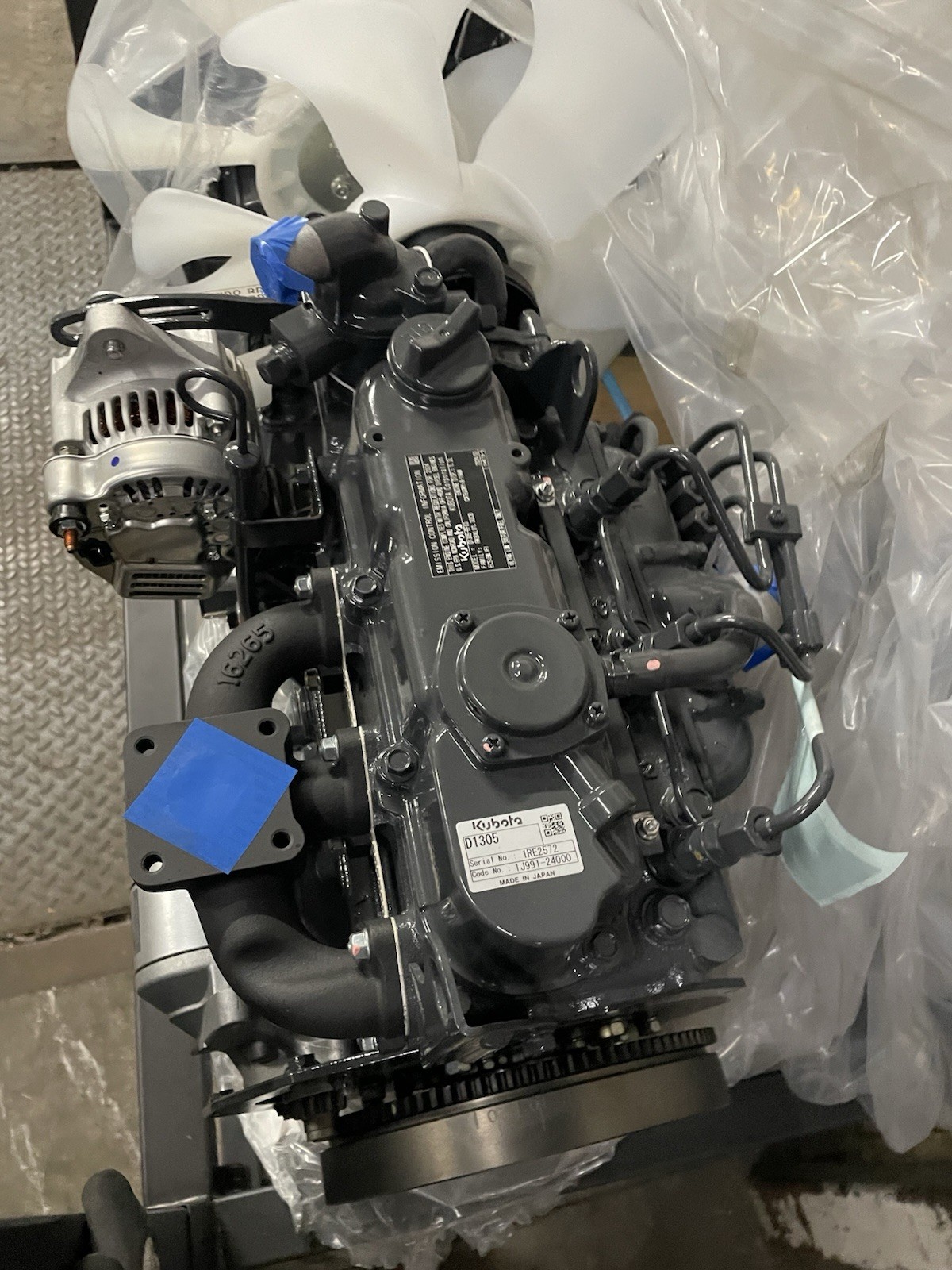 New Toro/ Kubota Engine 133-8083,1J991-24000 Model 1J99124000, D1305-EF03