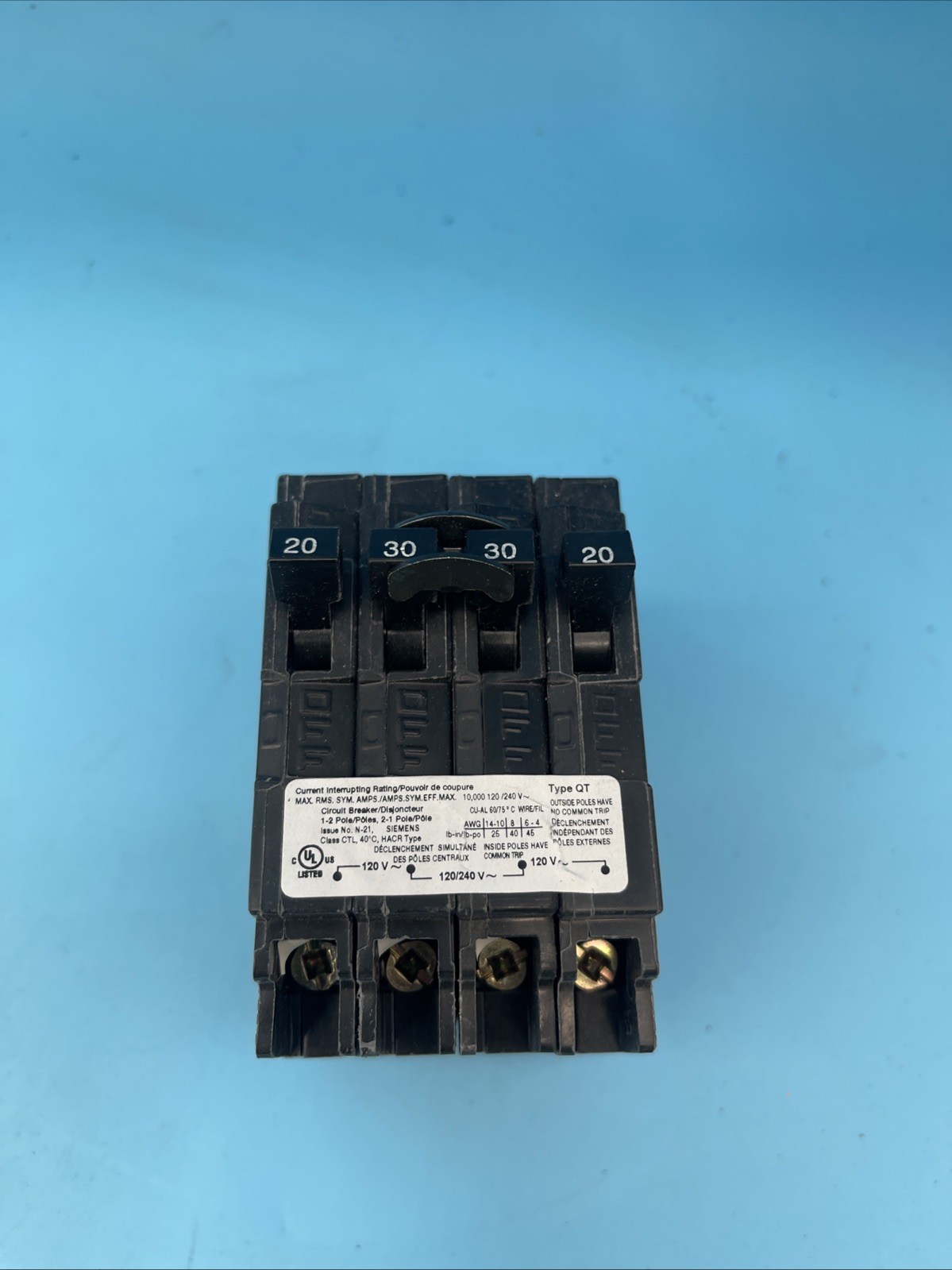 Siemens Q22030CT 30-Amp Double Pole Two 20-Amp Single Pole Circuit Breaker New