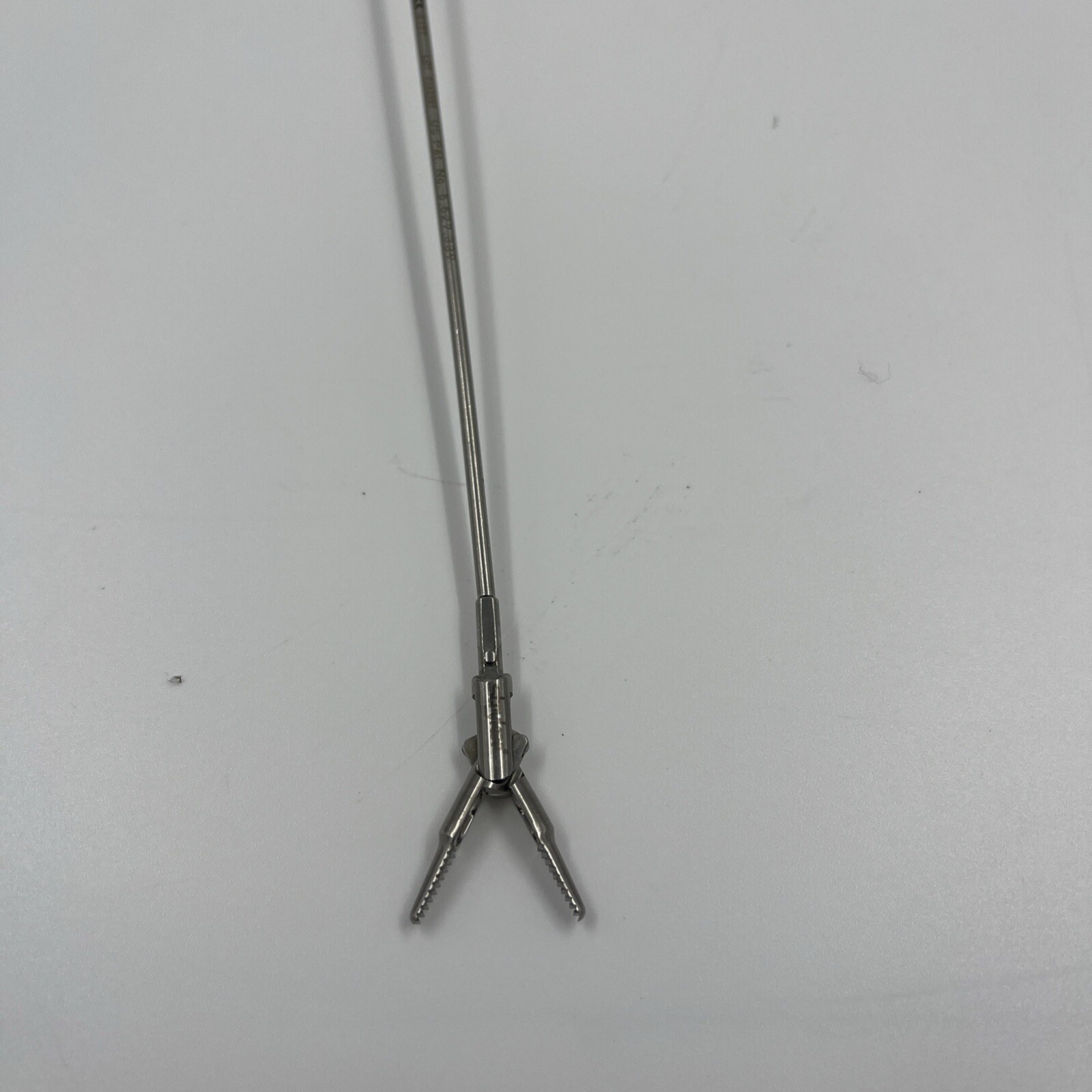 Stryker 250-080-577 Laparoscopic Stryker 255.0mm Dolphin With Spoon Insert 45cm