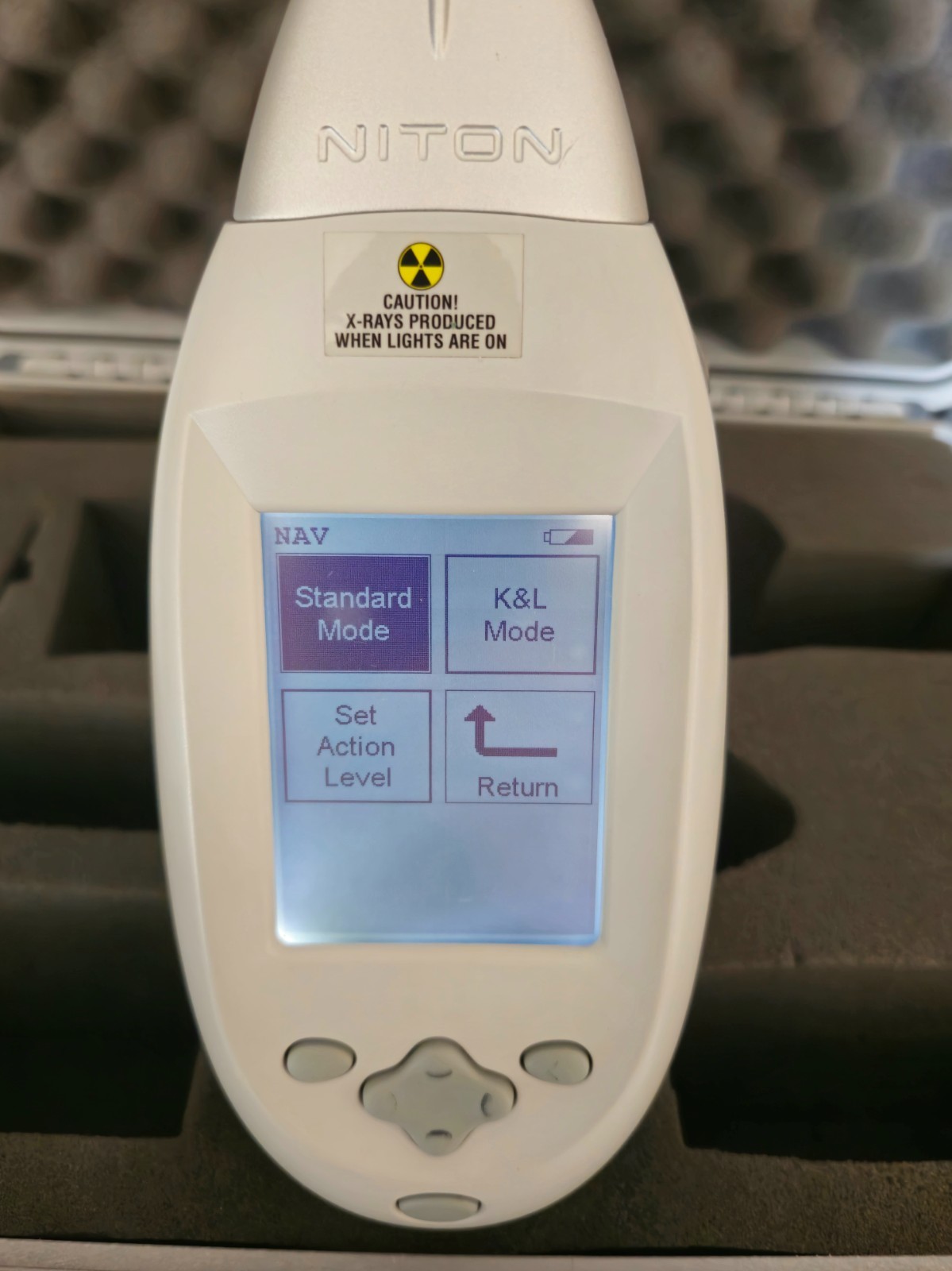 Thermo Scientific Niton XLp 300A XRF Analyzer Cd-109 Powers On w/ Case
