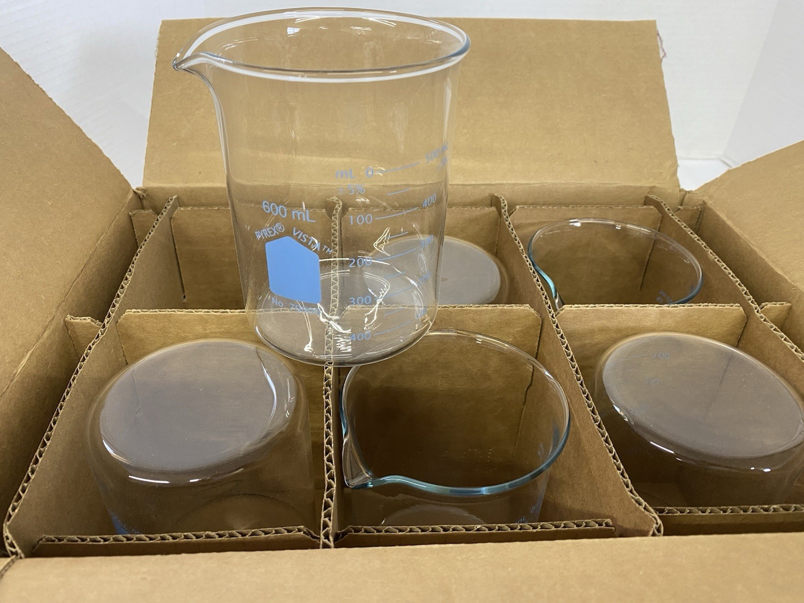 PYREX® VISTA™ Griffin Low Form 600 mL Beaker, Double Scale