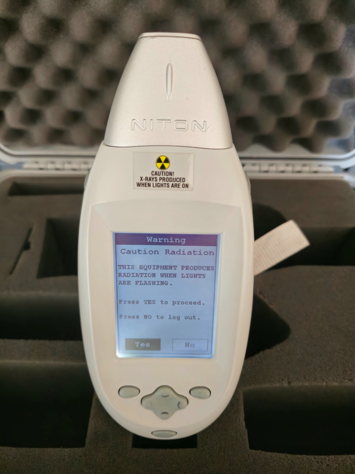 Thermo Scientific Niton XLp 300A XRF Analyzer Cd-109 Powers On w/ Case
