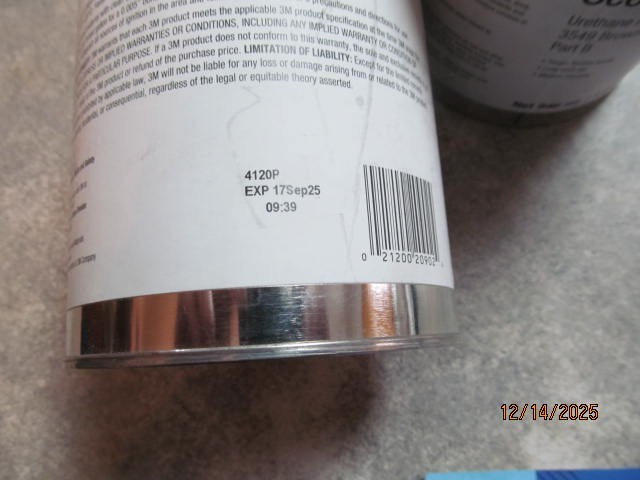 2 Quarts of 3M Scotch Weld Urethane Adhesive 3549 Part B expiration Sept 2025