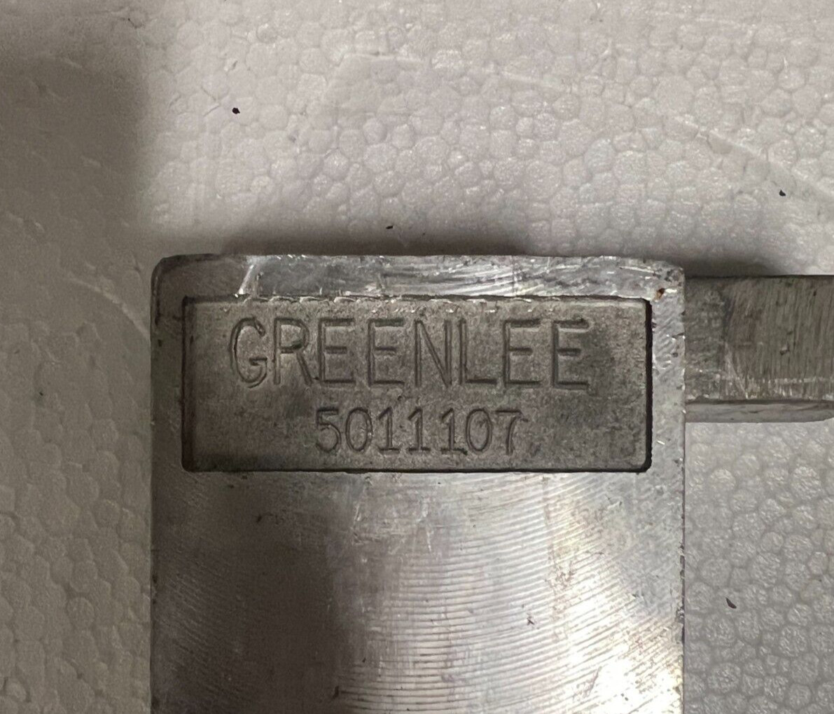Greenlee 11107 1-1/2″ EMT Follow Bar used excellent condition