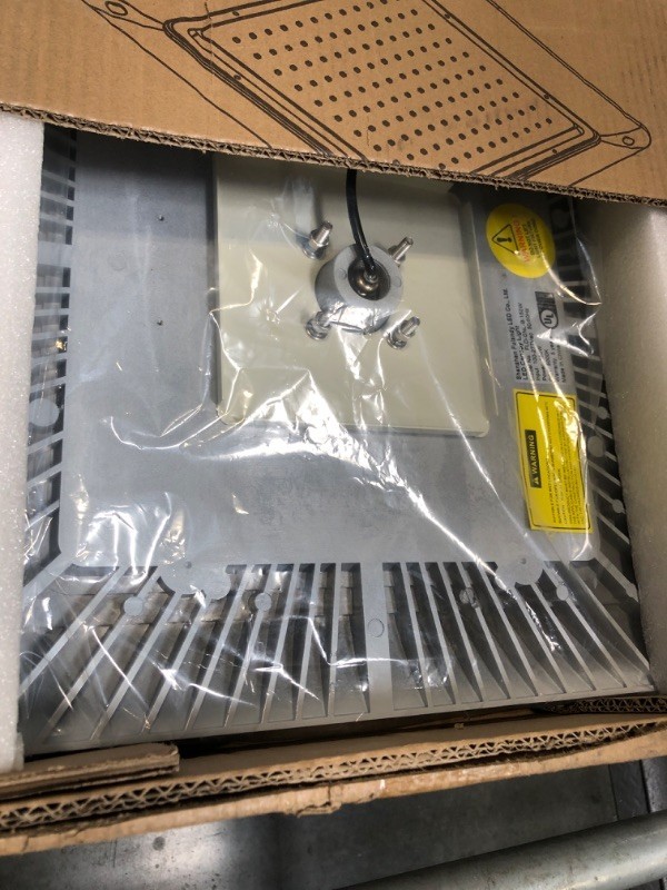 150W LED Canopy Light, 500-750W HPS/HID Replacement, 21000 Lumens, 140 LM/W, 500
