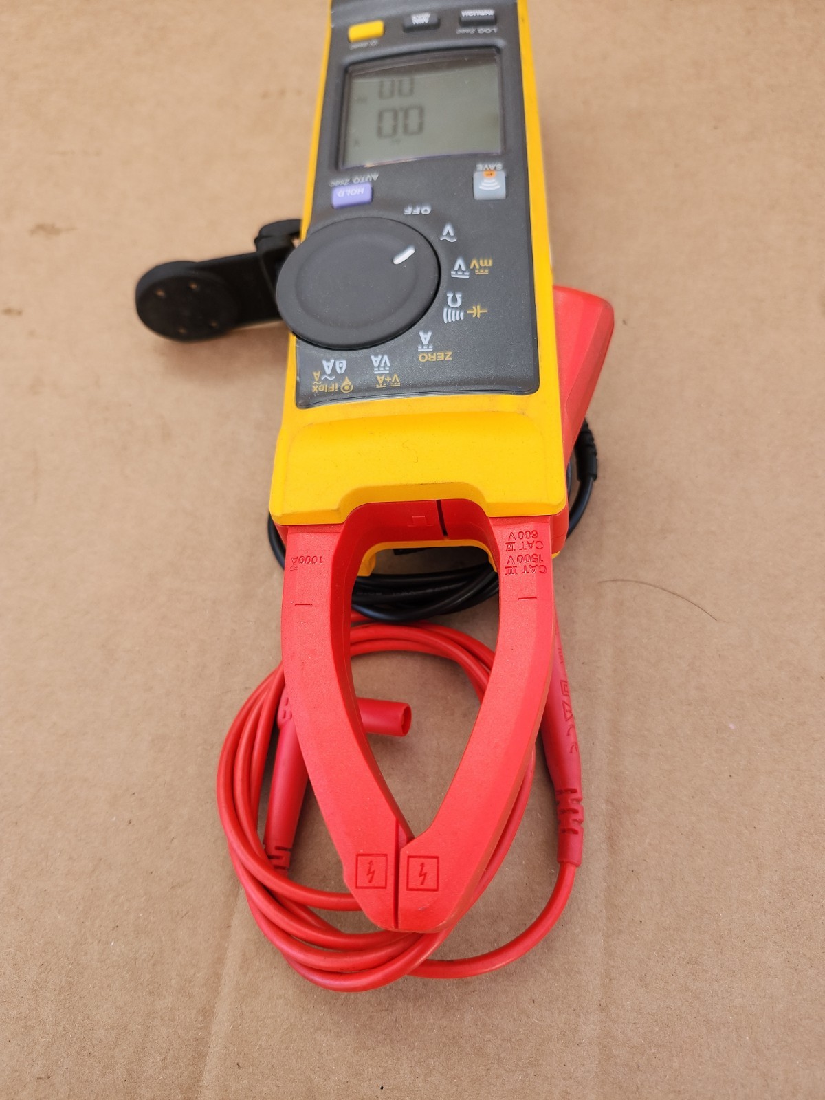 Fluke 393 FC Cat III 1500V TRMS Clamp Meter 1500V