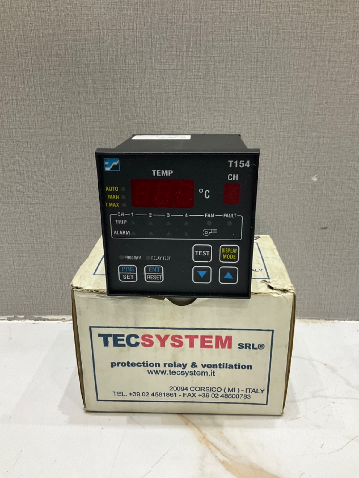 TECSYSTEM T154 TEMPERATURE CONTROLLER