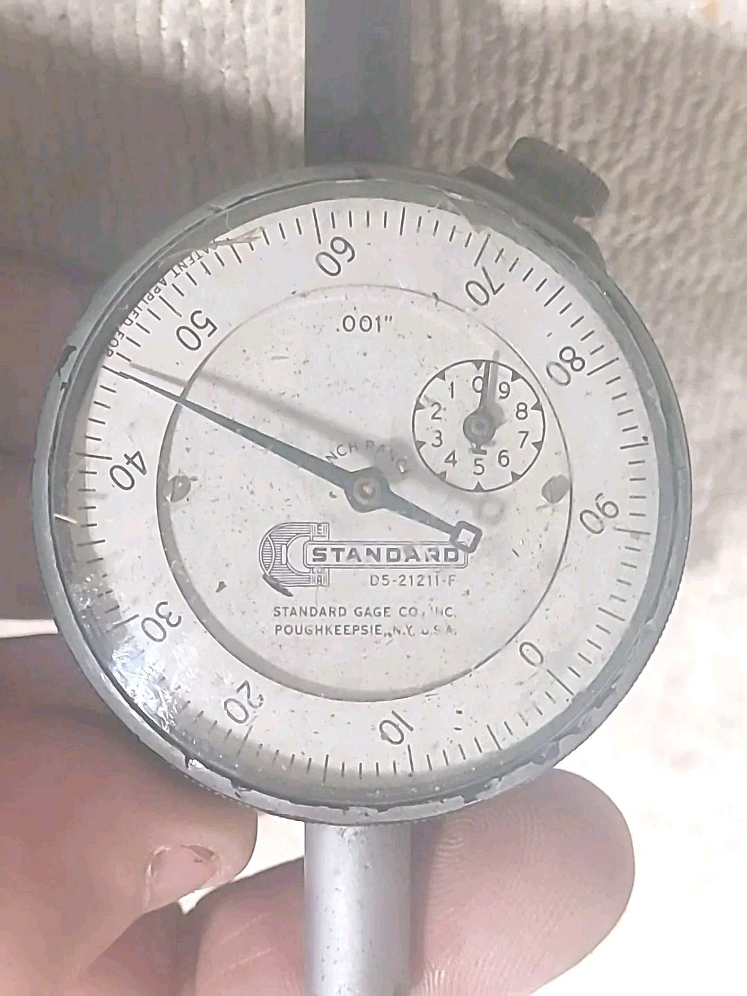 Standard Gages 001″-1.000″ RANGE DIAL INDICATOR .001″ GRADATION D5-21211F, Snug