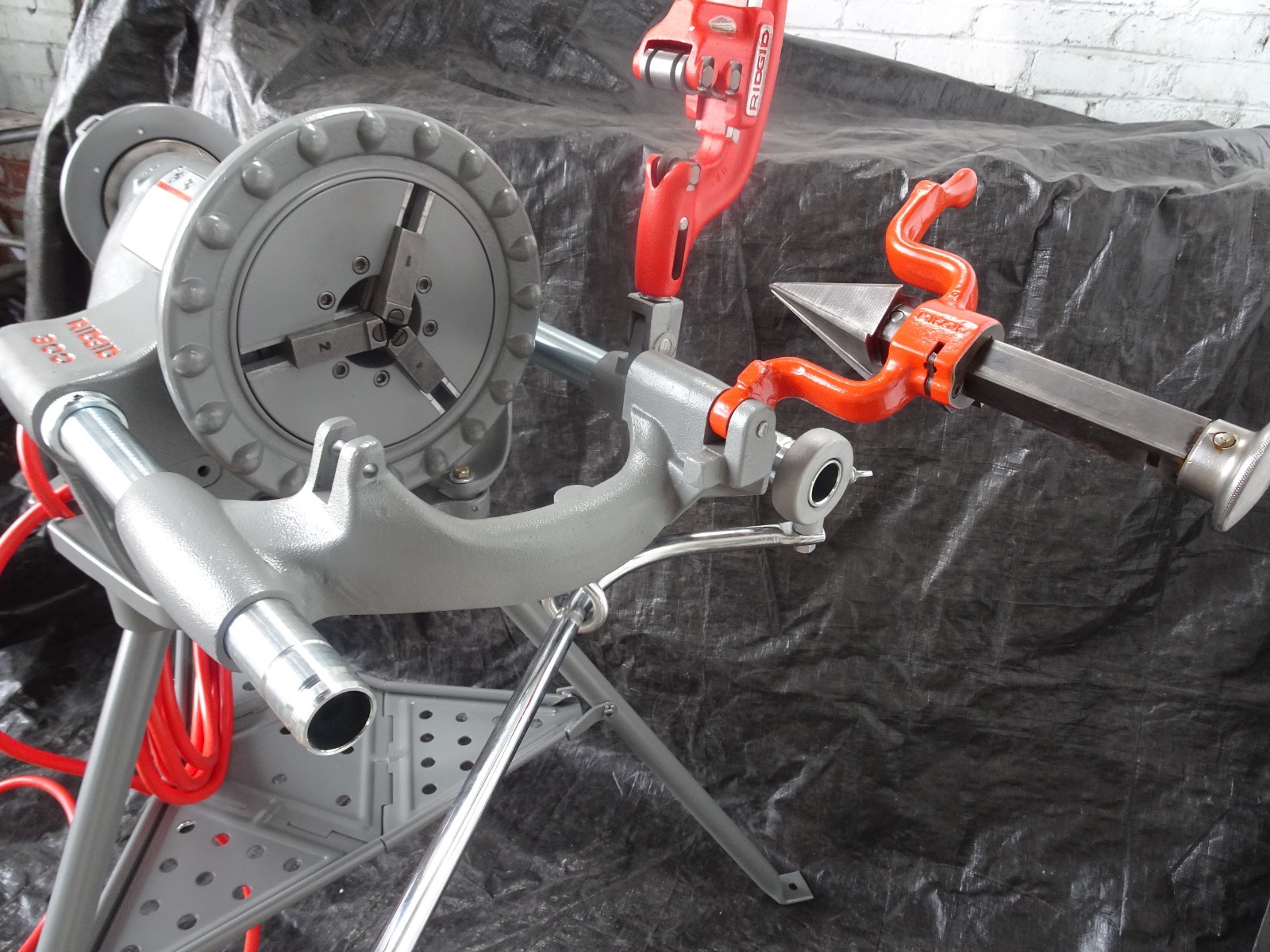 RIDGID 41855, Complete Ridgid 300 Pipe Threading Machine, Refurbished!