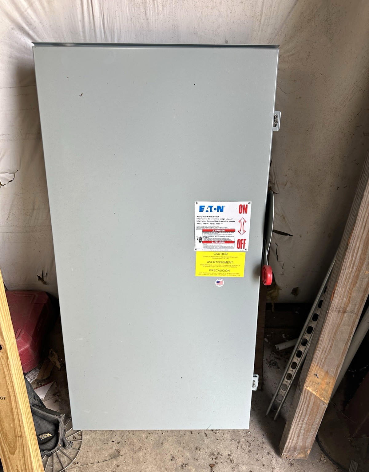 Eaton Heavy Duty Safety Switch 400A 600V 3-Pole DH365NRK Gray Metal