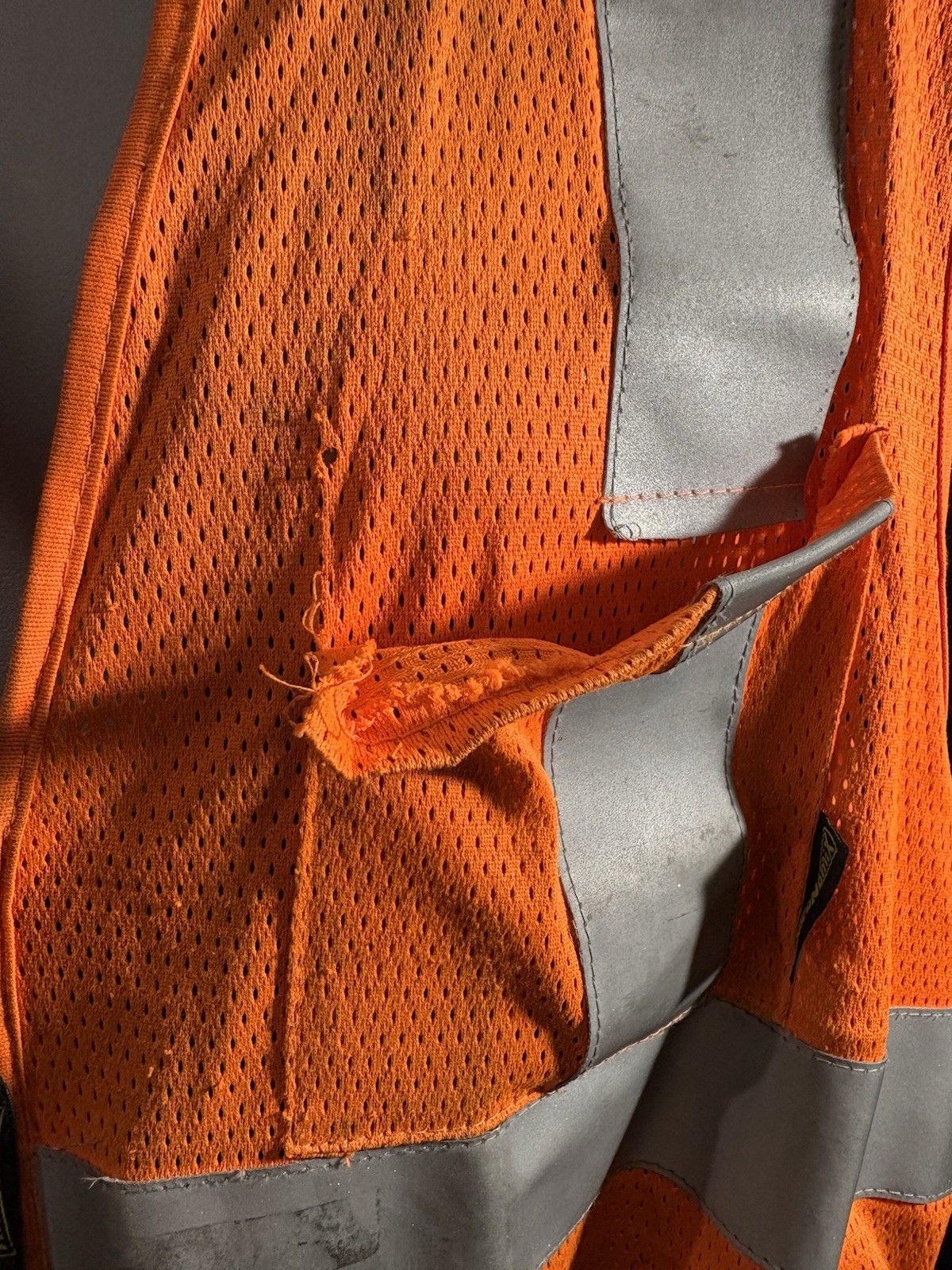 UNITED OccuNomix Hi-Visibility Orange Mesh Reflective Zip Work Ramp Safety Vest