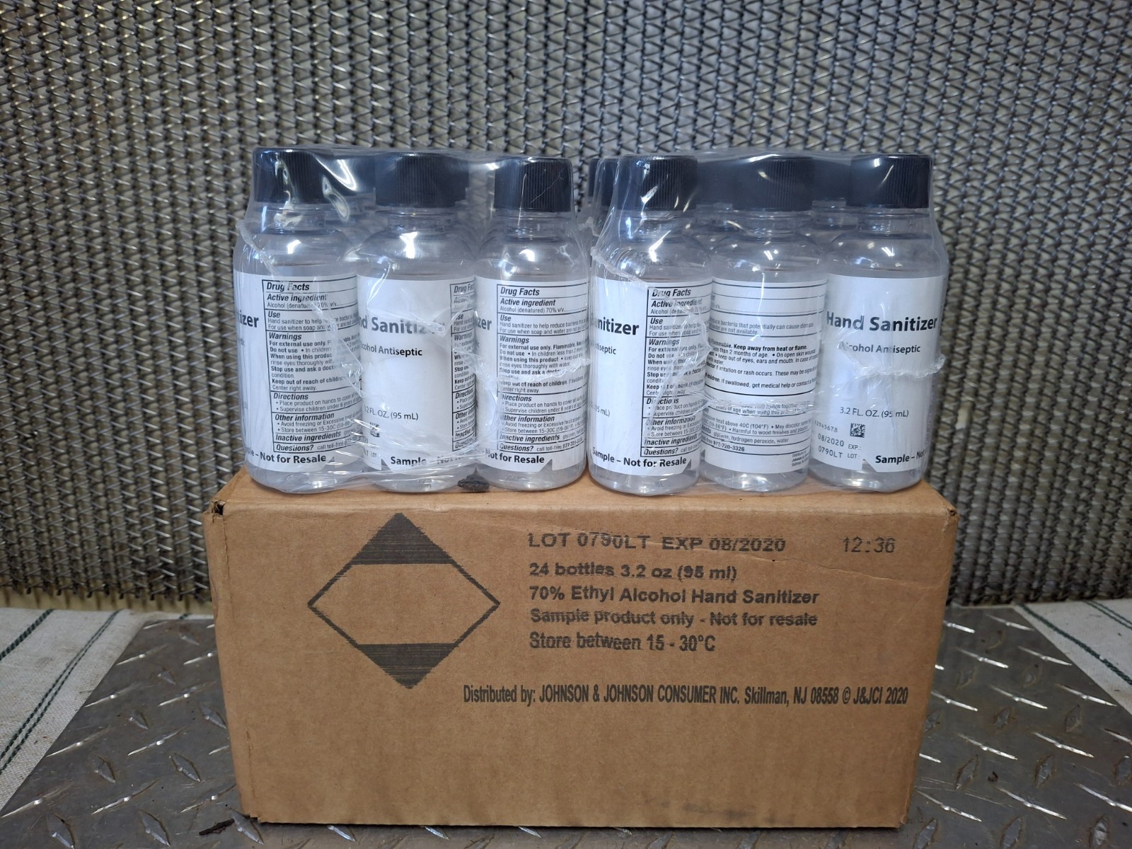 Johnson & Johnson 24 x Lot Bottle 3.2 oz 70% Ethyl Alcohol Hand Sanitizer