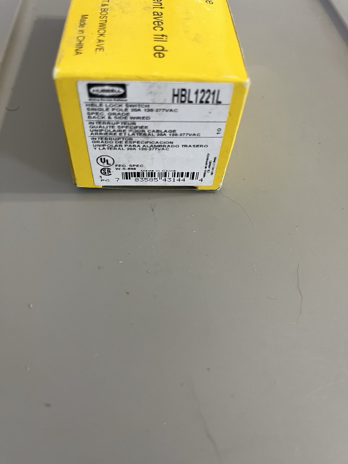 Hubbell HBL1221L: HBL Lock Switch, Single Pole 20A 120-277VAC, Back & Side Wired