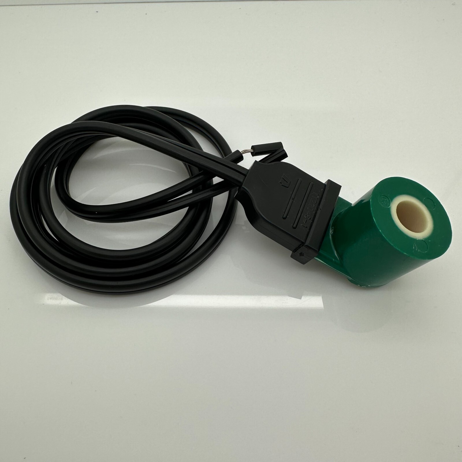L30-424801-000 Ranco Coil with Leads 208/ 240v (L30-42 No Brackets)