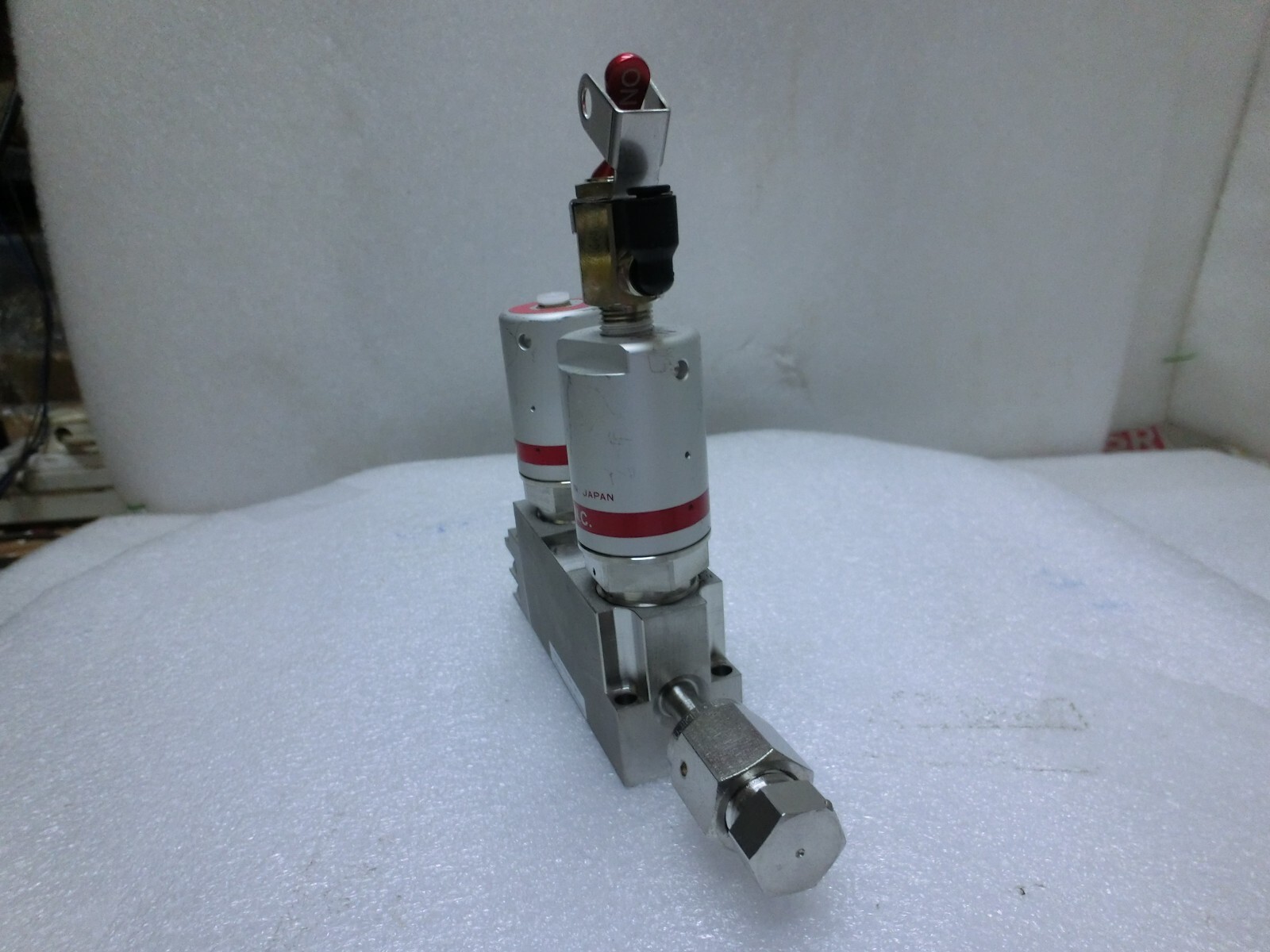 Lam Research 766-077821-501 Rev C Fujikin 567512 Valve Assy,0.5~0.6mPa,N.C_,9249