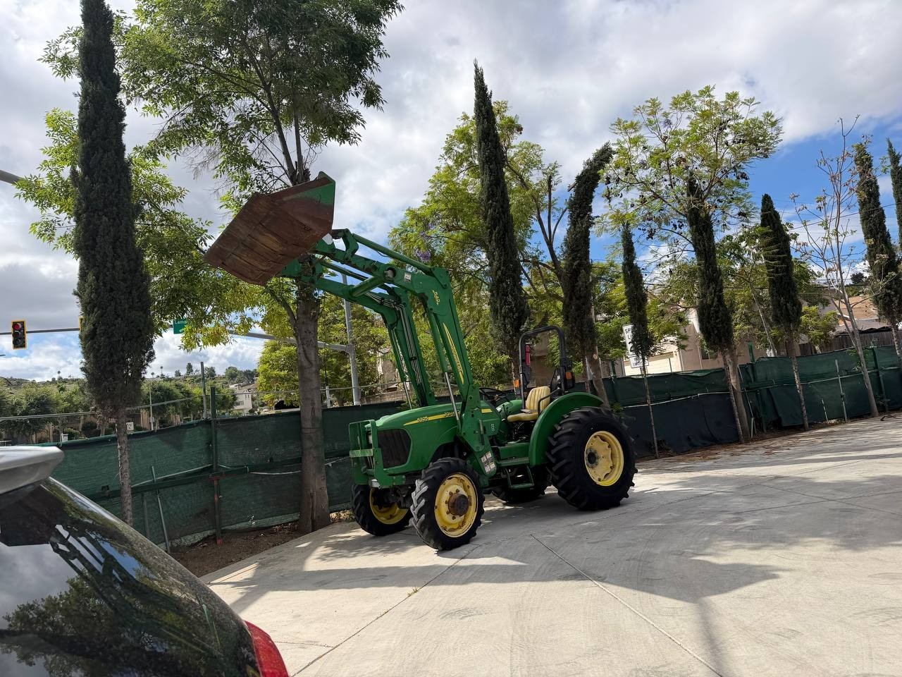 John Deere 5325 Tractor Diesel 4×4 Loader PTO Clean Runs Strong 2008