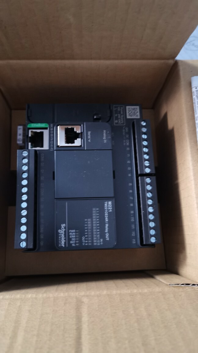 1PC TM221CE24R PLC TM221CE24R New In Box Free Fast Shipping