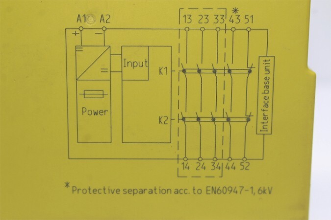 Pilz PNOZ s7 C 24VDC 4n/o 1n/c SAFETY RELAY 751107