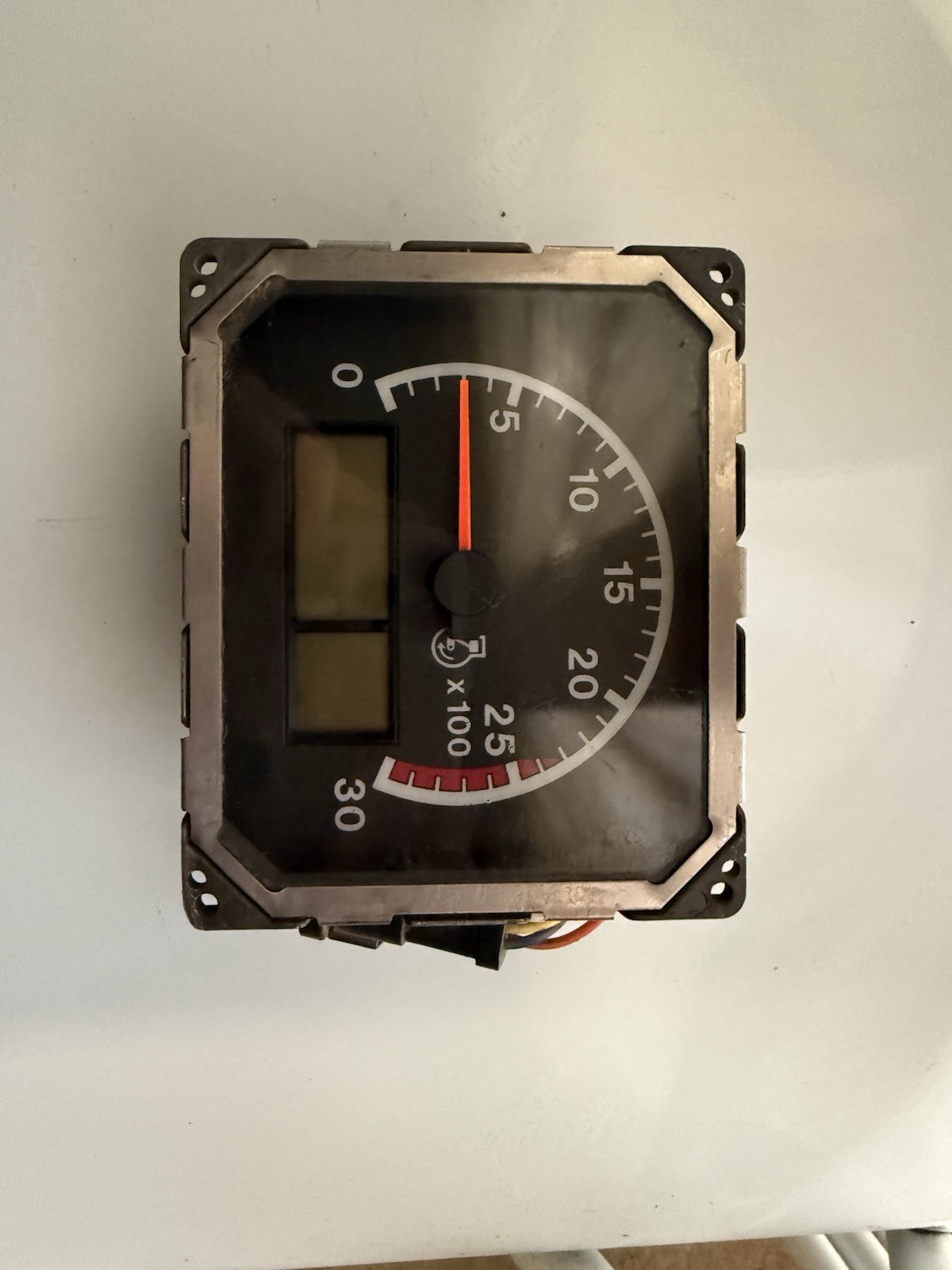 Caterpillar 153-8059 TACH gauge cluster control group