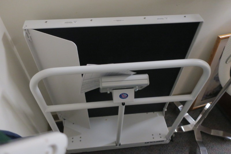 Befour MX480 Single Ramp Folding Wheelchair Scale with Handrail
