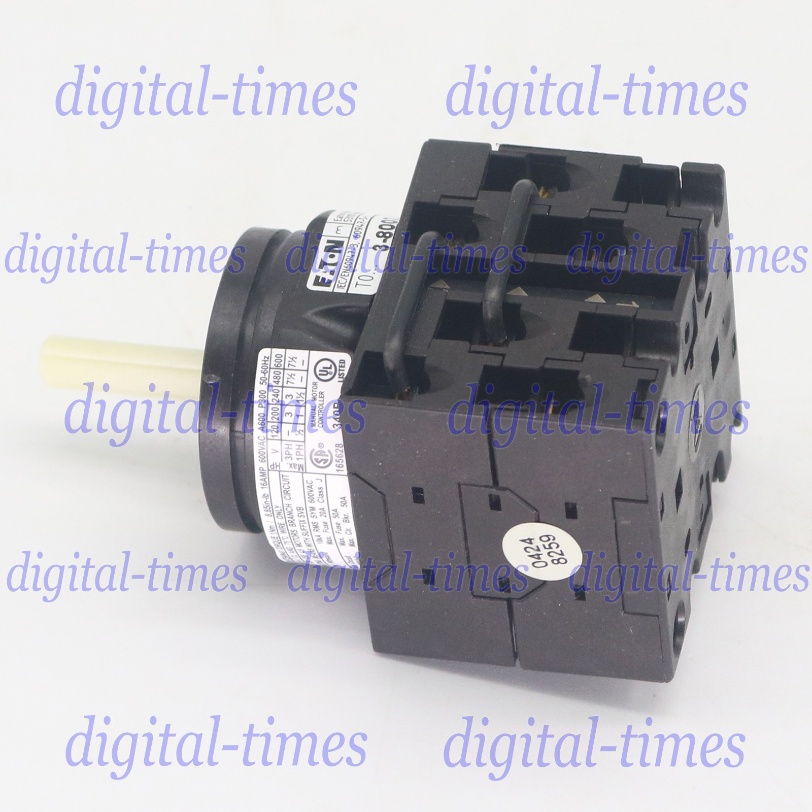 1PC New Eaton moeller T0-3-8007/E Select switch Free shipping