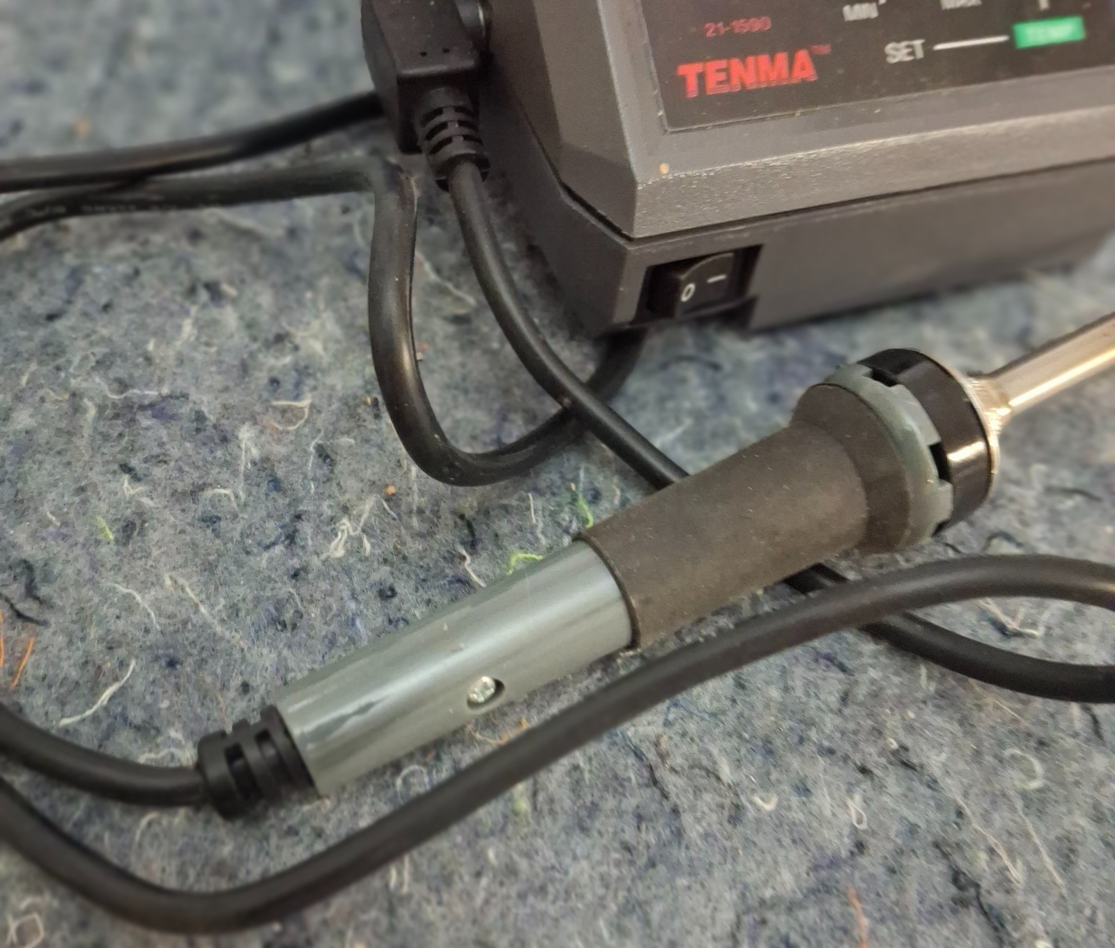 Tenma Temperature Controlled Soldering Station 21-1590 Digital / Extra Tips