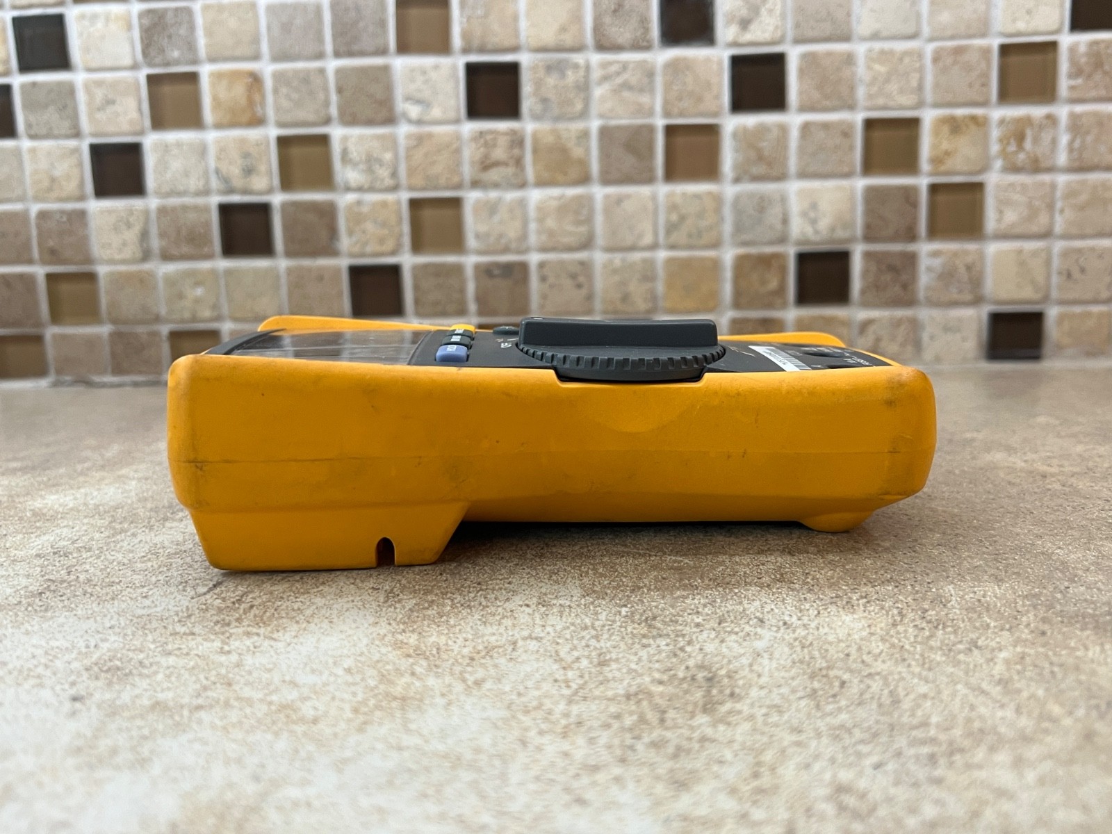 Fluke 115 True-RMS Field Technicians Digital Multimeter
