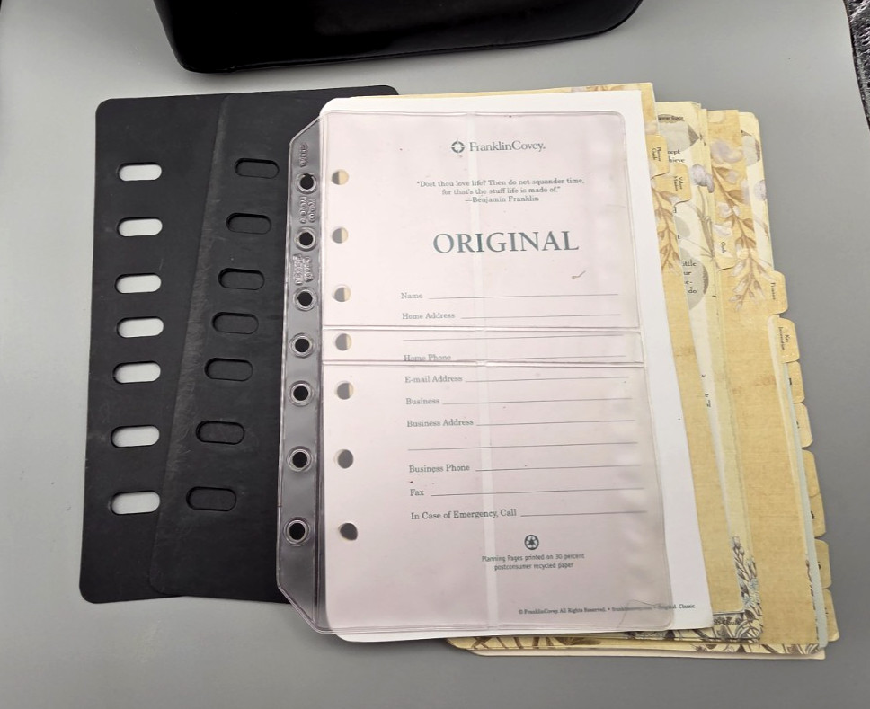 Franklin Quest Black Leather Planner 7 Ring Binder Made in USA