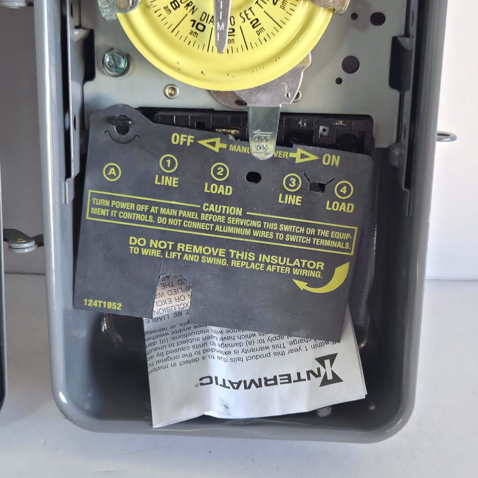 Intermatic 24 Hr Dial Time Switch w/ Skip Indoor Outdoor Case T173R Dbl UNUSED