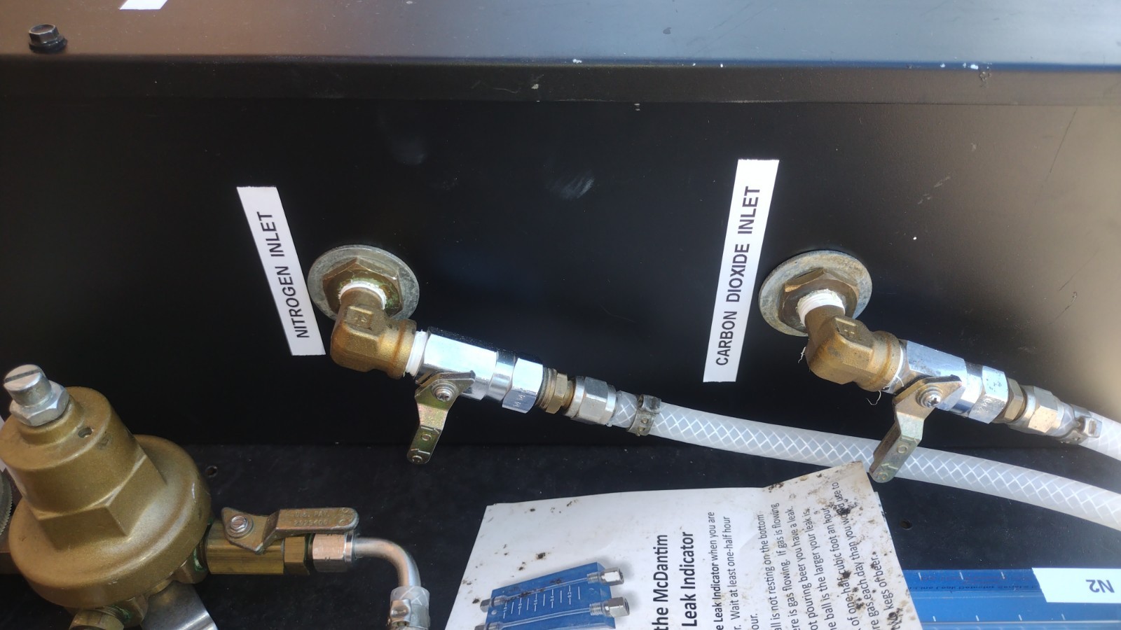 Beer Blast N200 Nitrogen Generator, N2 Tank, Draft Beer Co2/N2 Gas Blender