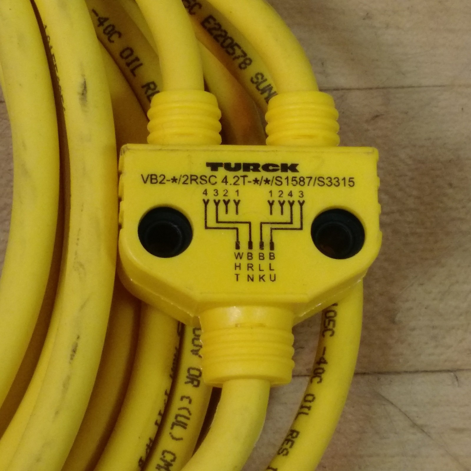 Turck VB2-2/2RSC 4.2T-2/2/S1587/S3315 Twin Junction, 2X 4 Pin Male/Bare Wire, 2M