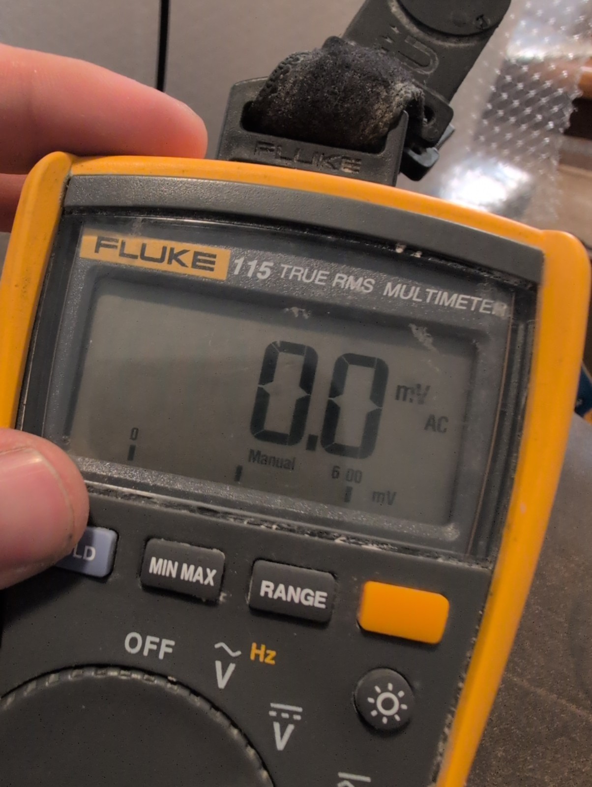 Fluke 115 Compact True-RMS Field Technicians Digital Multimeter
