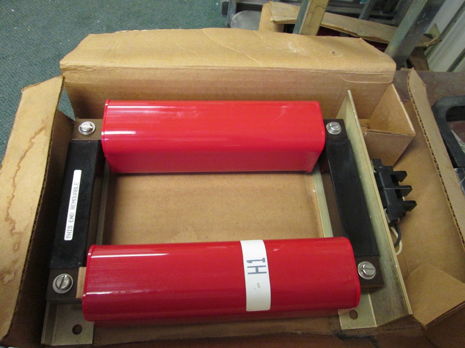 Square D Current Transformer 270R-302 Ratio 3000:5 Pri Turns: 1 600V New Surplus