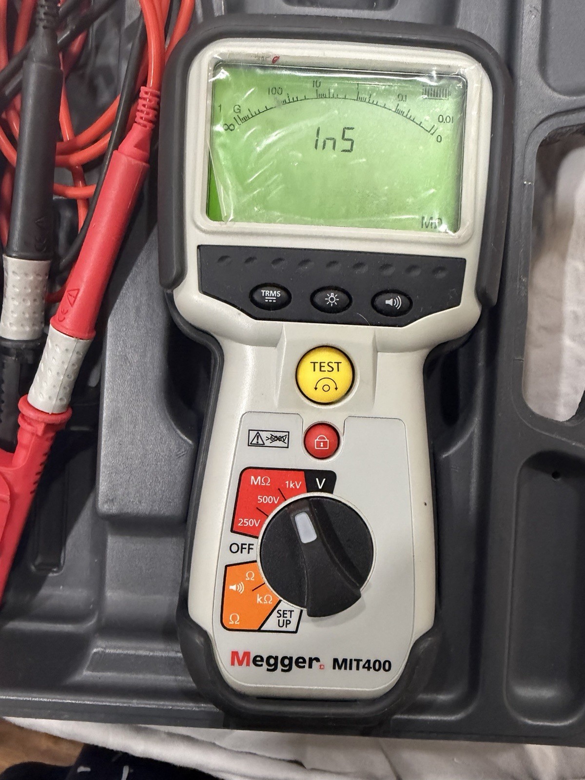 Megger MIT400 1KV Insulation Resistance, Continuity Tester Multimeter