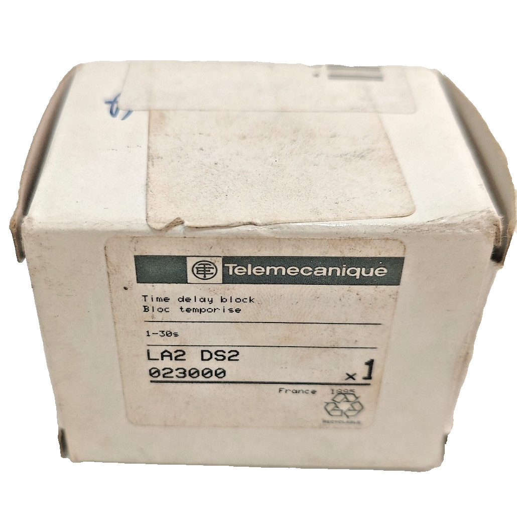 *New in Box* Telemecanique LA2 DS2 Pneumatic Time Delay Block 023000