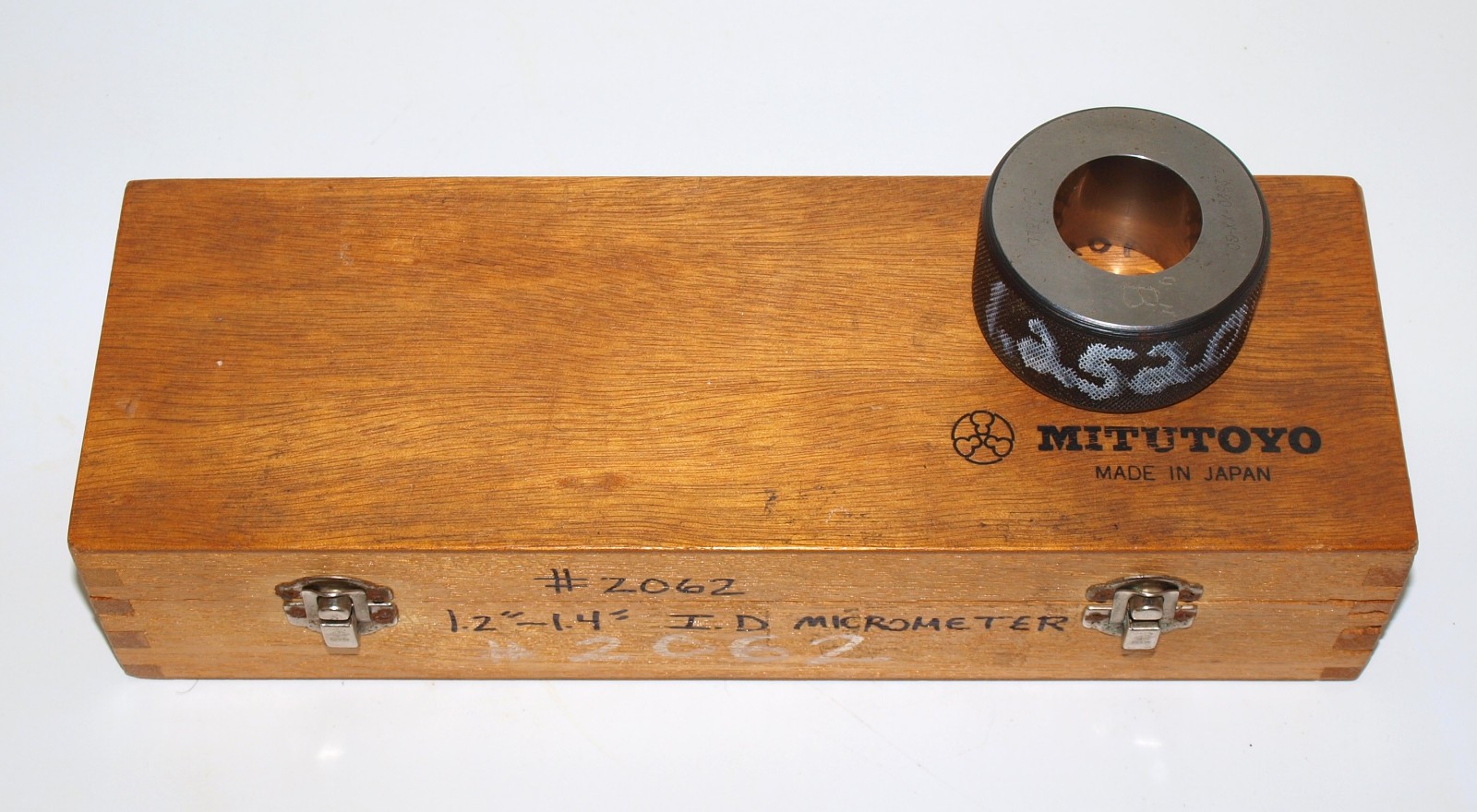 MITUTOYO 1.2-1.4″ HOLTEST 3 POINT BORE GAGE with DIGIMATIC INDICATOR. TESTED
