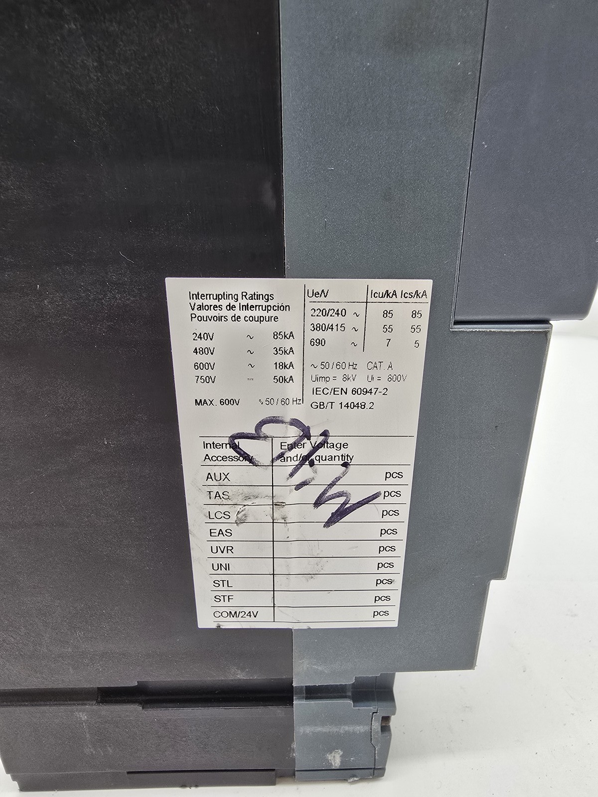 Siemens 3VA5340-5EC31-0AA0 Bolt On Circuit Breaker 400A 600VAC Max 3P 50/60Hz