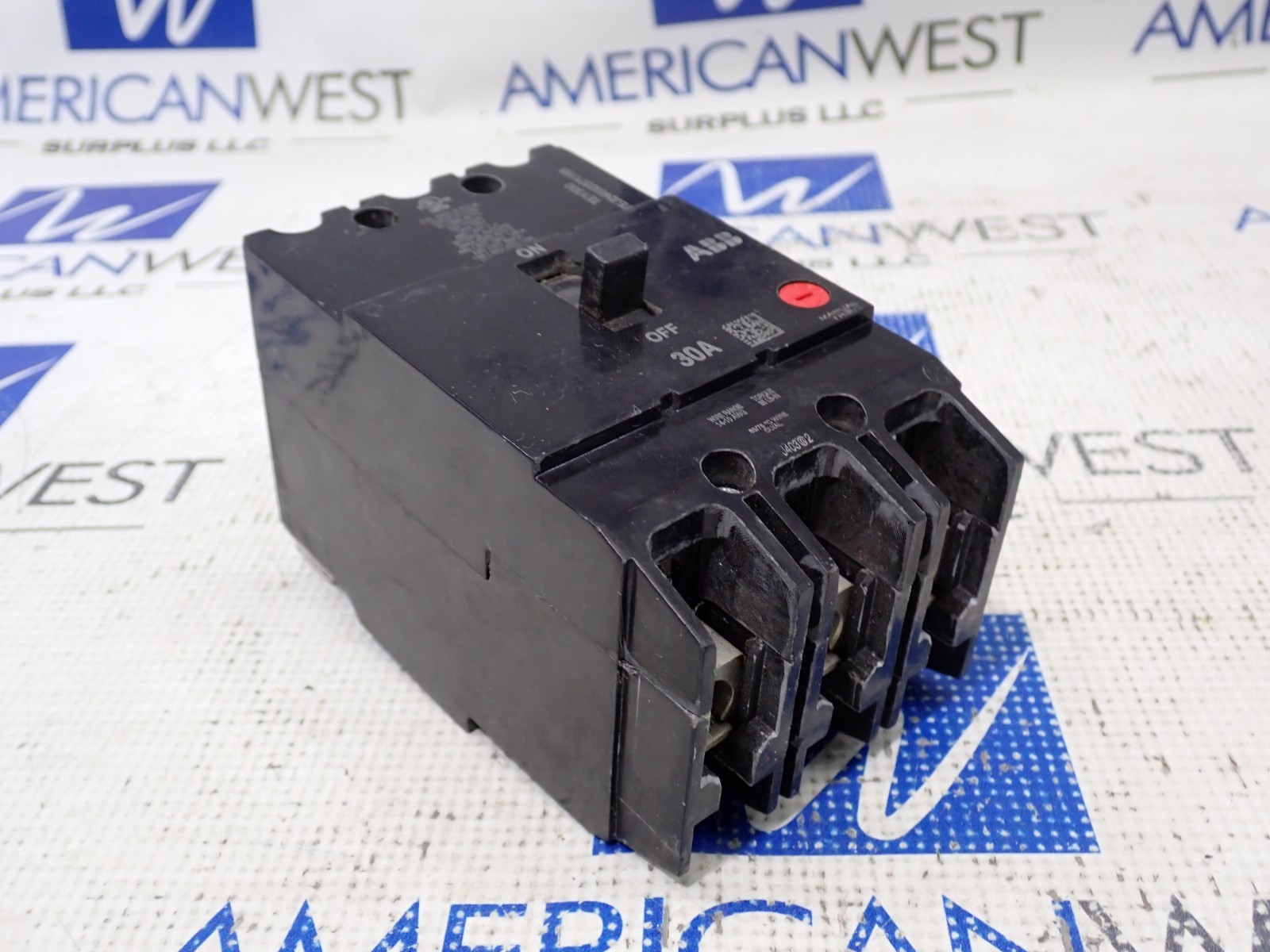 ABB TEY330 3 Pole 30 Amp 480Y/277 Volt Bolt On Type TEY Circuit Breaker – Tested