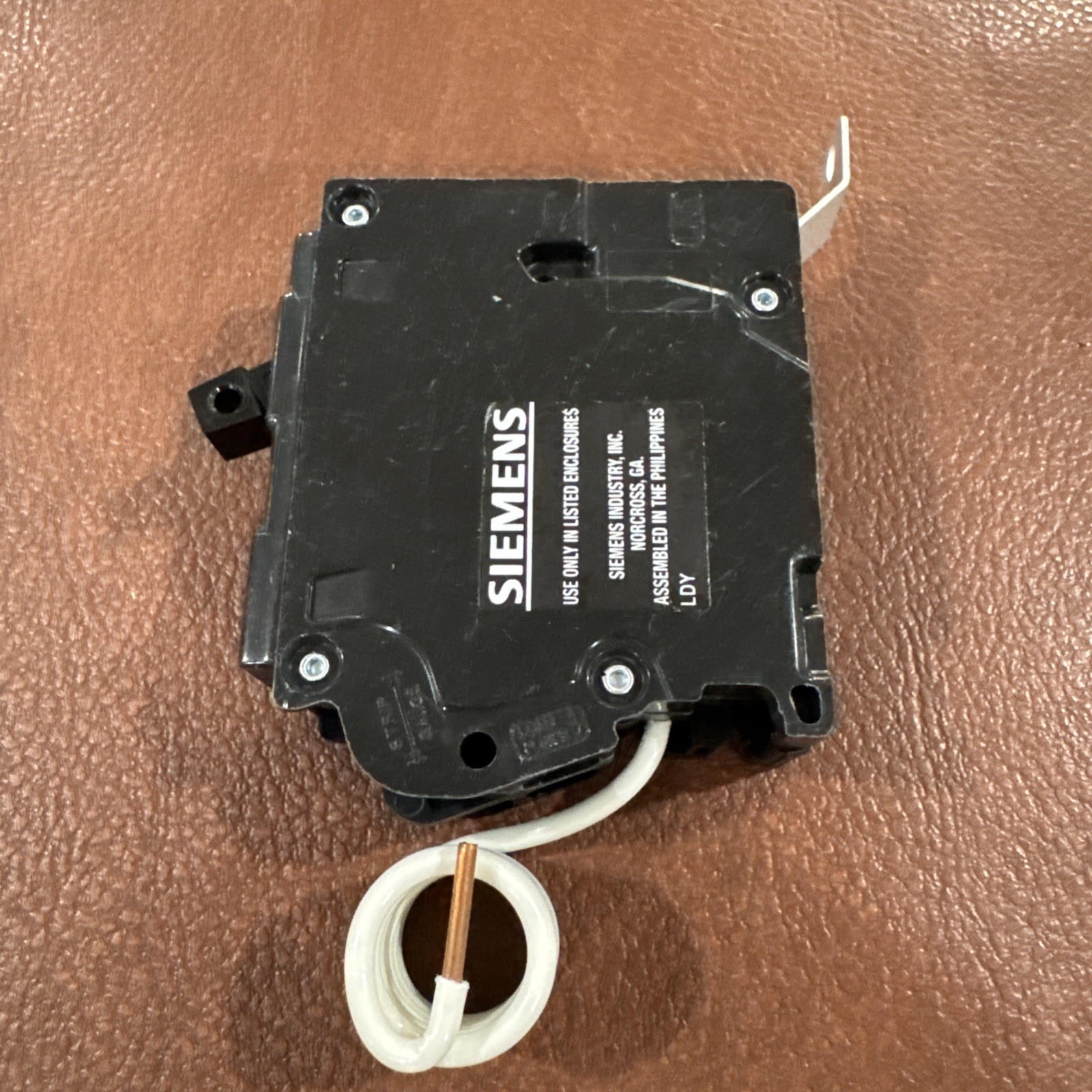 SIEMENS BF120AH 20A GFCI BOLT ON BREAKER PIGTAIL WIRE TYPE BLHF2 NEW PANEL PULL