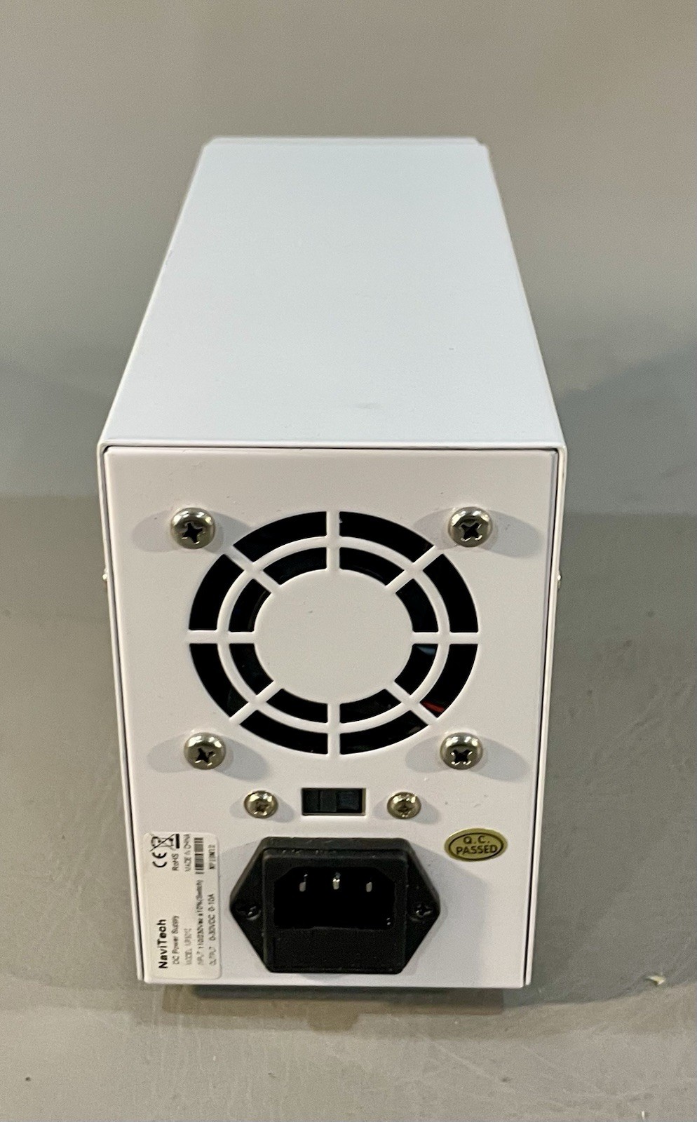 NaviTech NP3010 Power Supply Variable Input AC 110V 60Hz Output DC 0-30V 0-10A