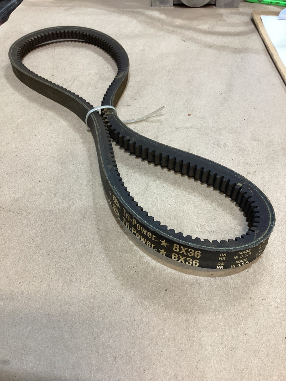 Gates Tri-Power BX36 V-Belt 21/32 x 39″ 16mm x 990mm USA