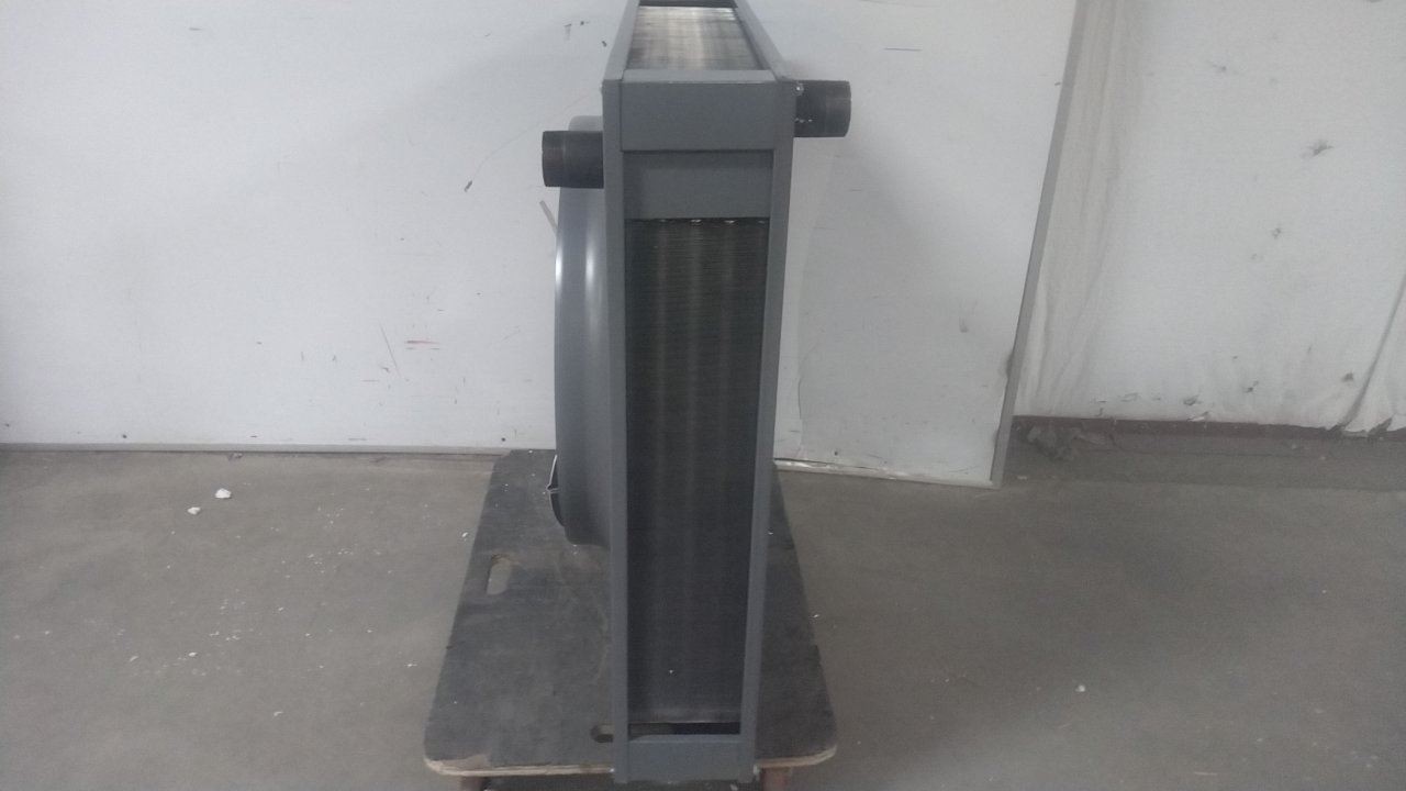 Dayton 5PV59 4180 CFM 120VAC 249,800 BtuH Hydronic Wall and Ceiling Unit Heater