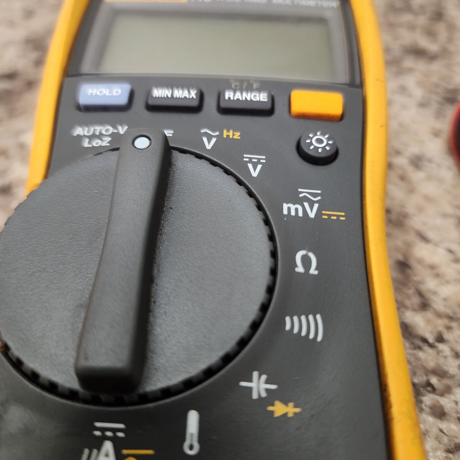 FLUKE 116 True RMS HVAC Digital Multimeter With Leads No Case