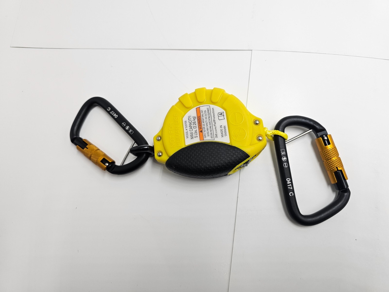 3M Dbi-Sala Tool Lanyard Retractable 1500156 Weight Capacity 5 lb. (2.3 kg)