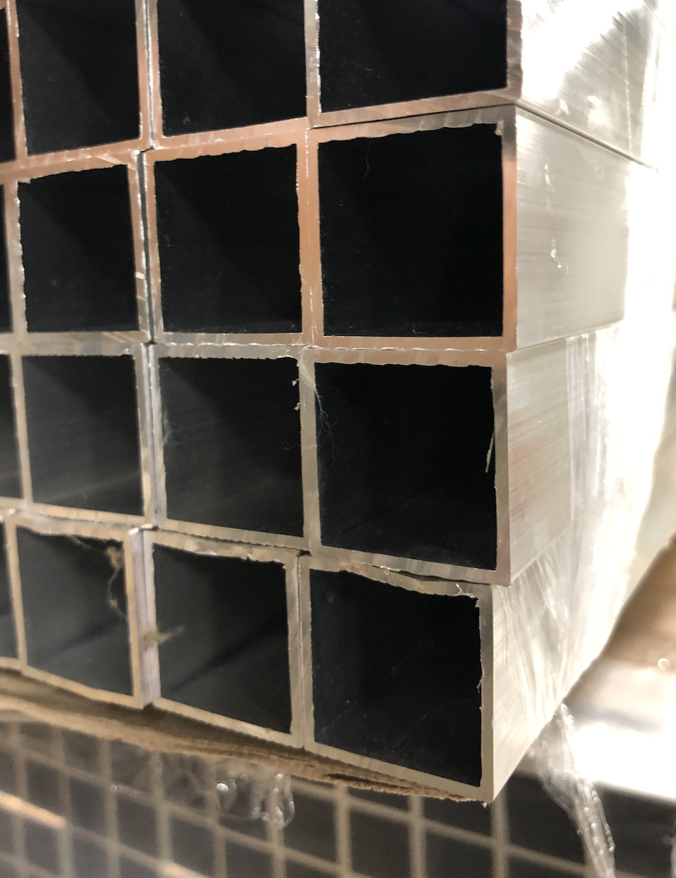 1″ x 1″ Aluminum Square Tube 36″ Long – Mill Finish – 1/16″ Thick Wall Tubing