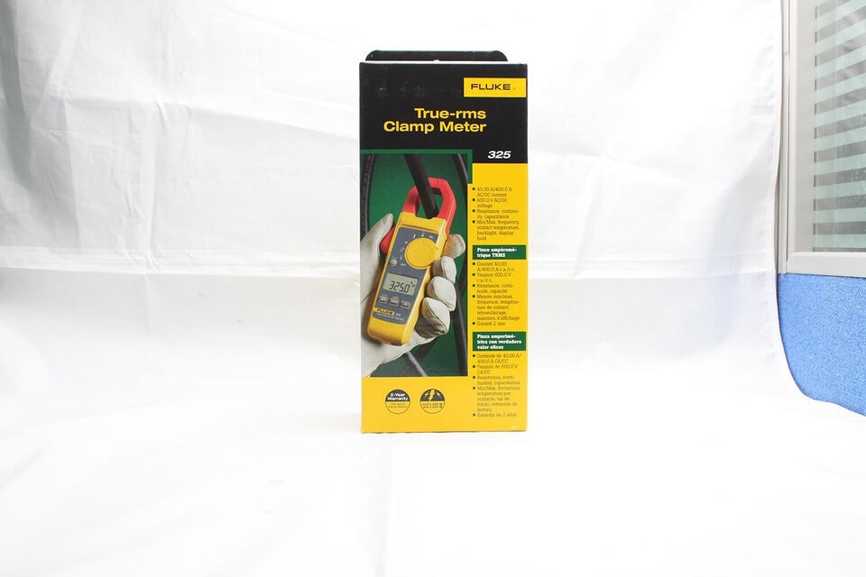FLUKE 325 TRUE RMS 600V AC/DC CLAMP METER 40.00 A / 400.0A BRAND NEW
