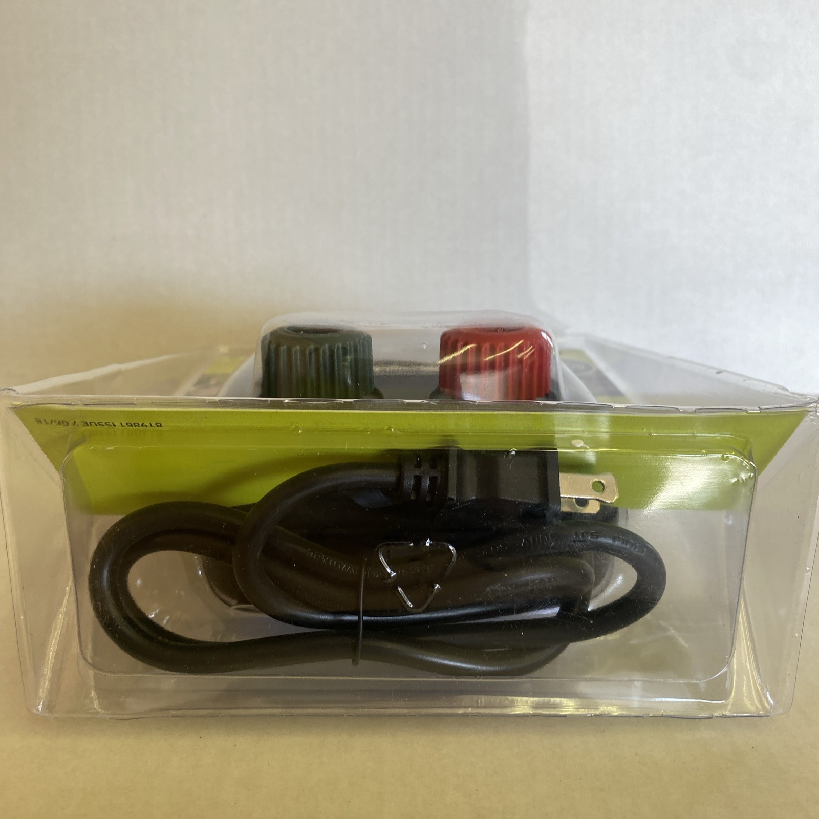 Patriot PE5 Electric Fence Energizer 5 Miles/20 Acres 0.20 Joule NIP
