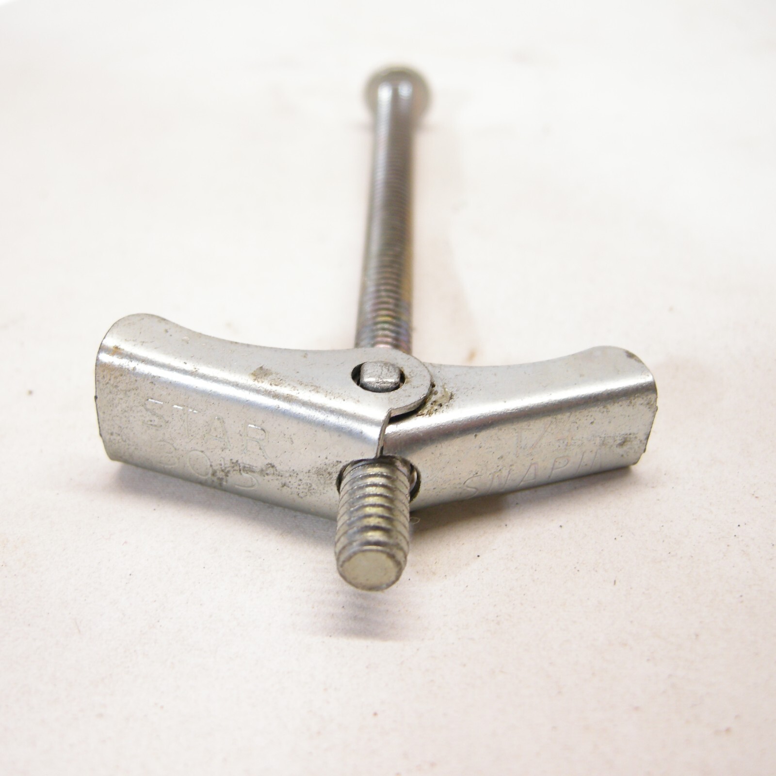 Toggle Bolts for Hanging Heavy Items on Drywall Lot of 6 1/4″ 4″