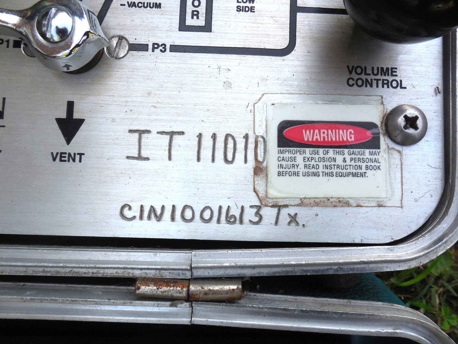 Wallace & Tiernan 65-125 Electro-Pneumatic Calibrator Turns On Otherwise Untest