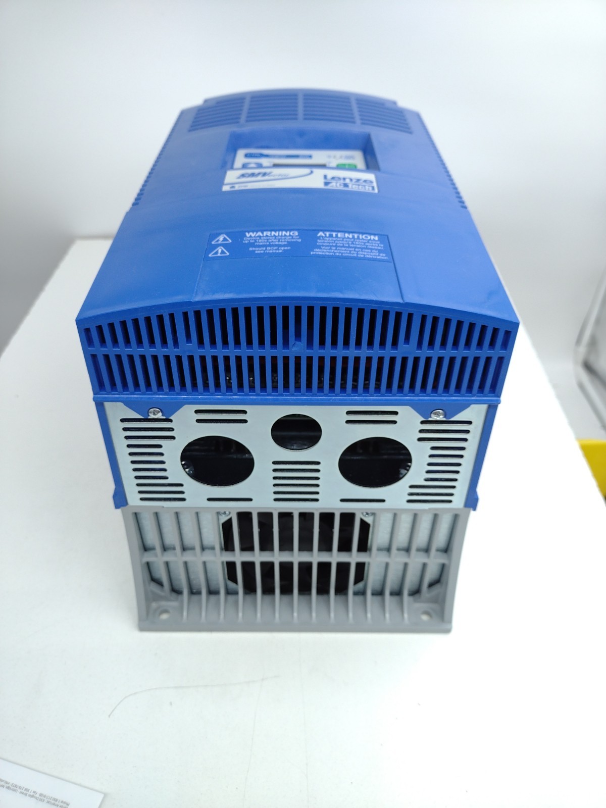 *** Lenze AC Tech ESV113N04TXB XX1J42 Frequency Inverter Drive 3 PHase 15 HP